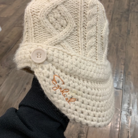 Ezekiel cable knit beanie - Picture 3 of 4